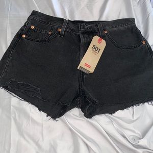 women’s levi shorts